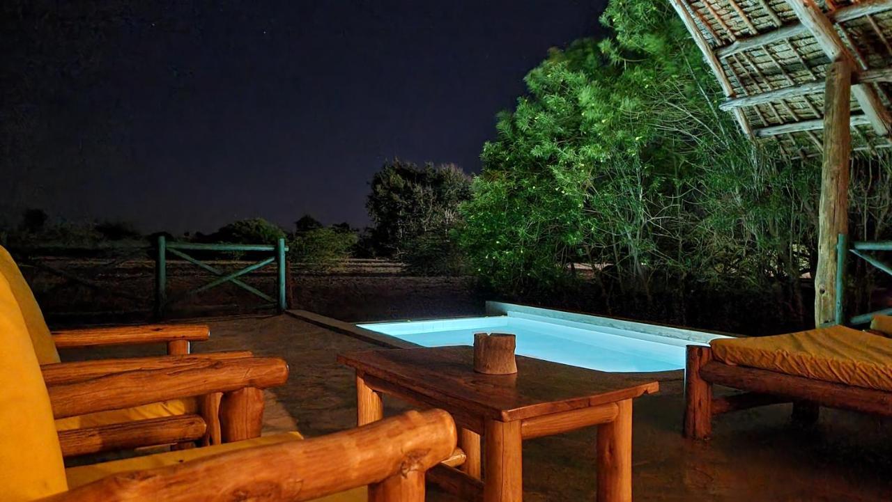 מלון Voi Manyatta Camp מראה חיצוני תמונה
